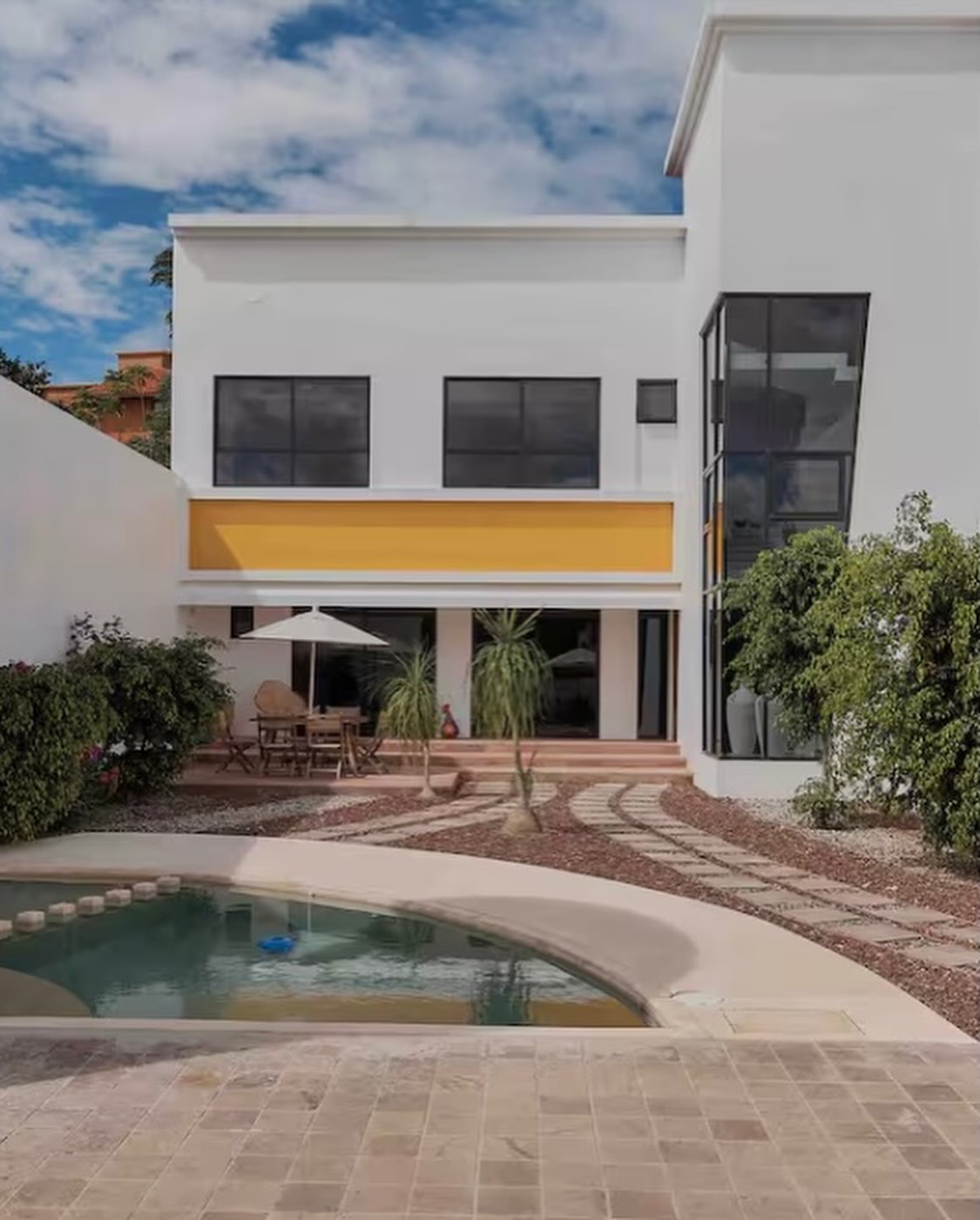 HOUSE FOR RENT IN SAN FELIPE DEL AGUA OAXACA