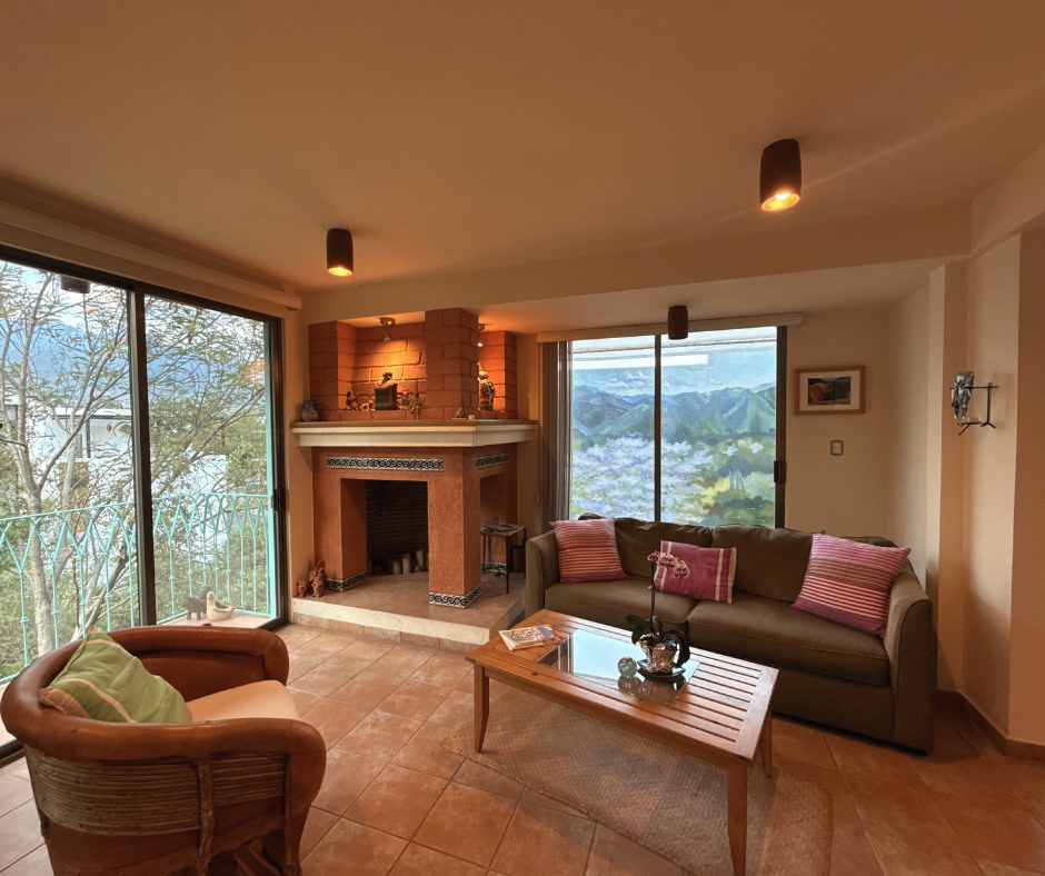 RESIDENCE FOR SALE IN COLONIA LOMA LINDA, OAXACA