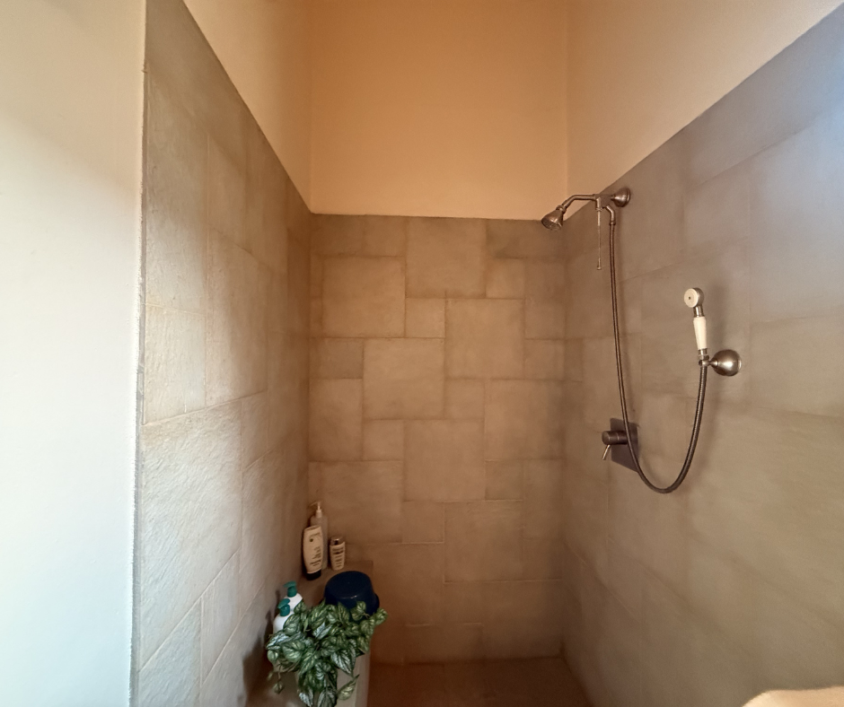 RESIDENCE FOR SALE IN COLONIA LOMA LINDA, OAXACA