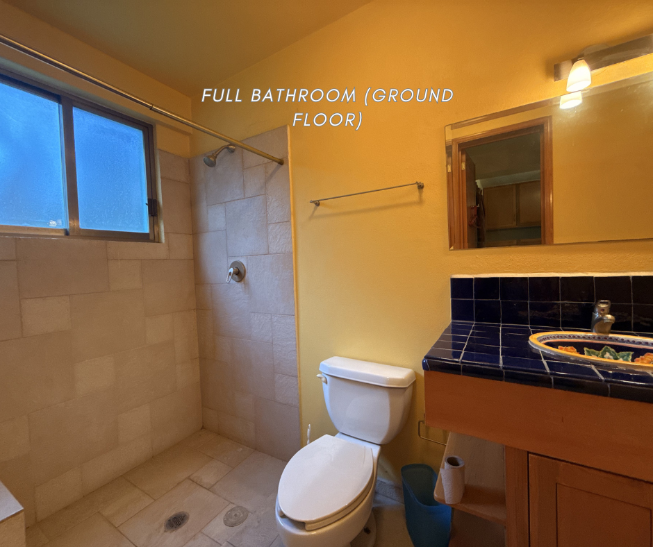 RESIDENCE FOR SALE IN COLONIA LOMA LINDA, OAXACA