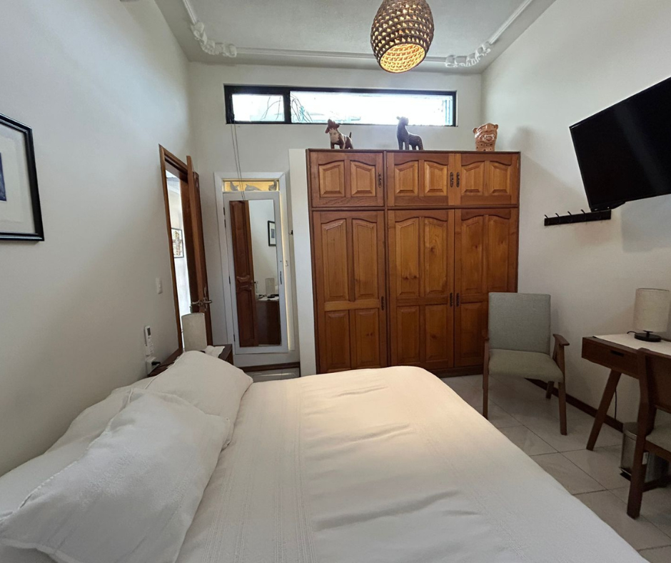 GUEST HOUSE FOR SALE IN DOWNTOWN OAXACA