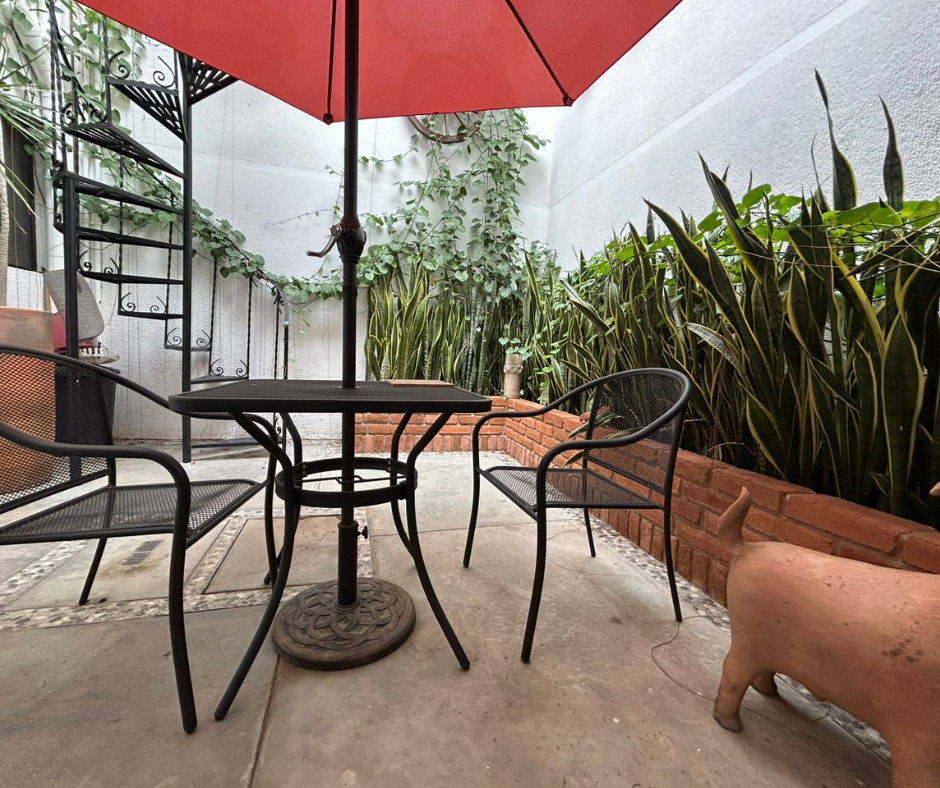 GUEST HOUSE FOR SALE IN DOWNTOWN OAXACA