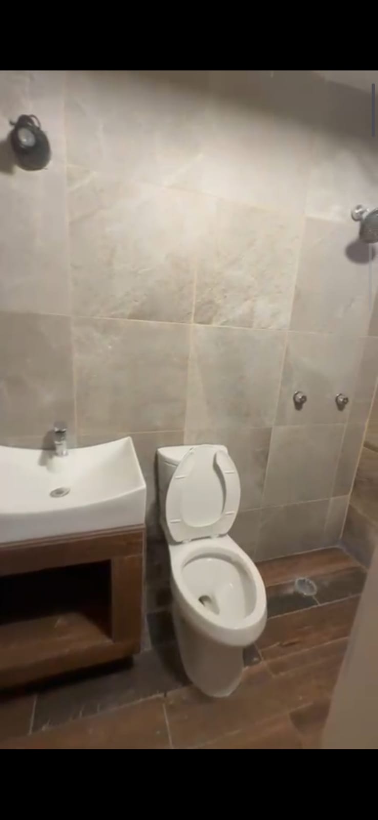 CASA DUPLEX EN VENTA EN COLONIA BUGAMBILIAS