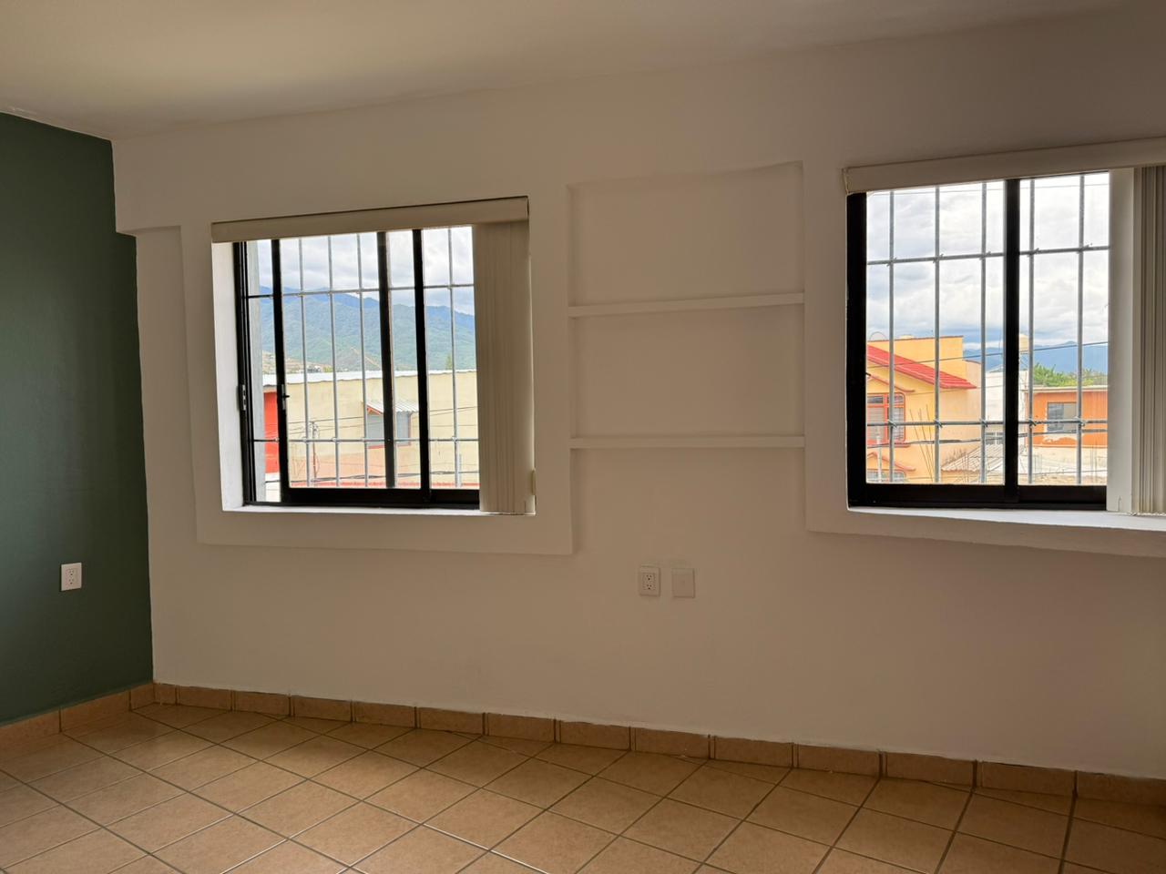  PROPIEDAD DE 3 PISOS EN VENTA EN COLONIA LOMA LINDA , OAXACA