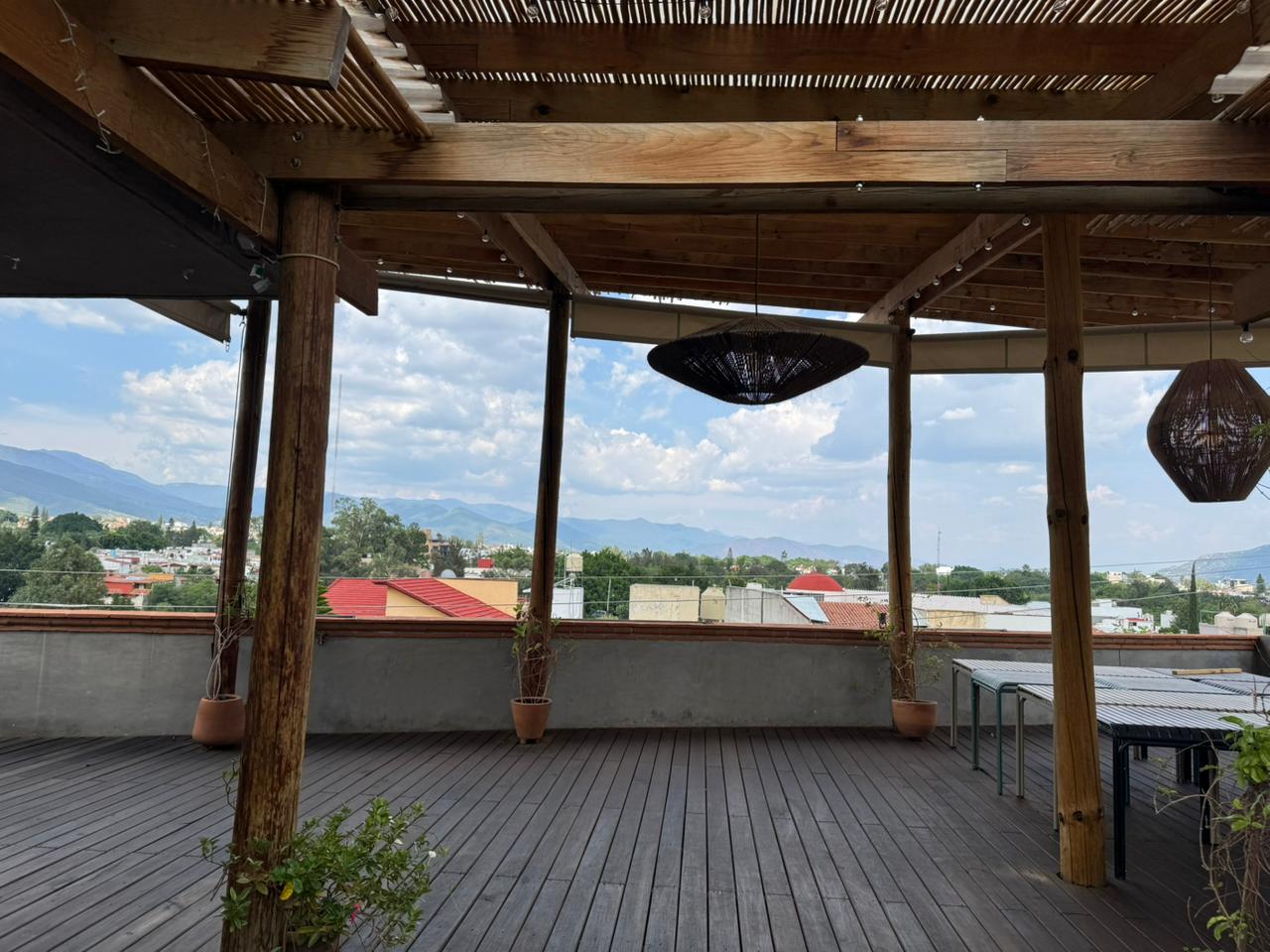  PROPIEDAD DE 3 PISOS EN VENTA EN COLONIA LOMA LINDA , OAXACA